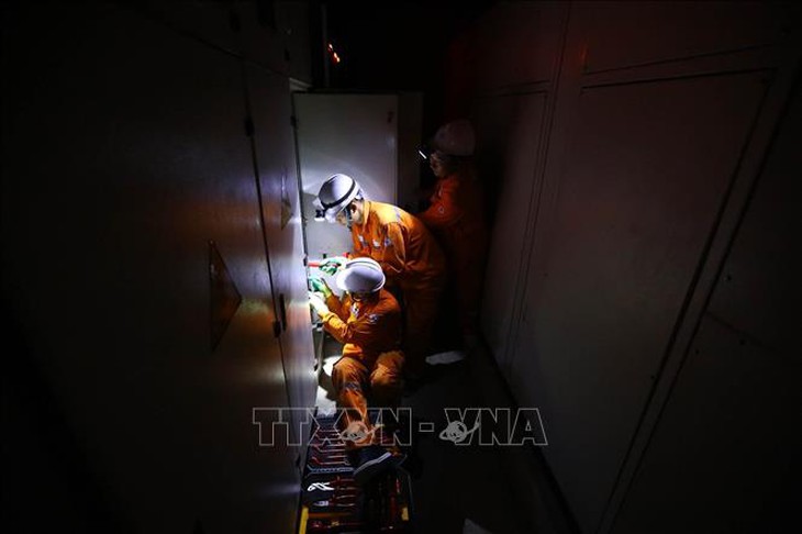 Hà Nội: Một số khu vực phải ngừng, giảm cung cấp điện khẩn cấp - Ảnh 1. Hà Nội: Một số khu vực phải ngừng, giảm cung cấp điện khẩn cấp - Ảnh 1.