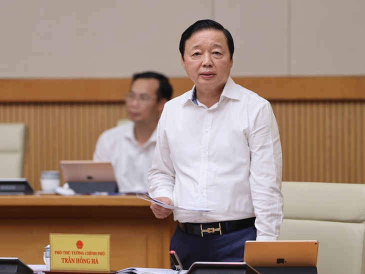 Thủ tướng: Ưu tiên kiểm soát lạm phát để không ảnh hưởng đến người dân, đây là lựa chọn đúng đắn - Ảnh 3.