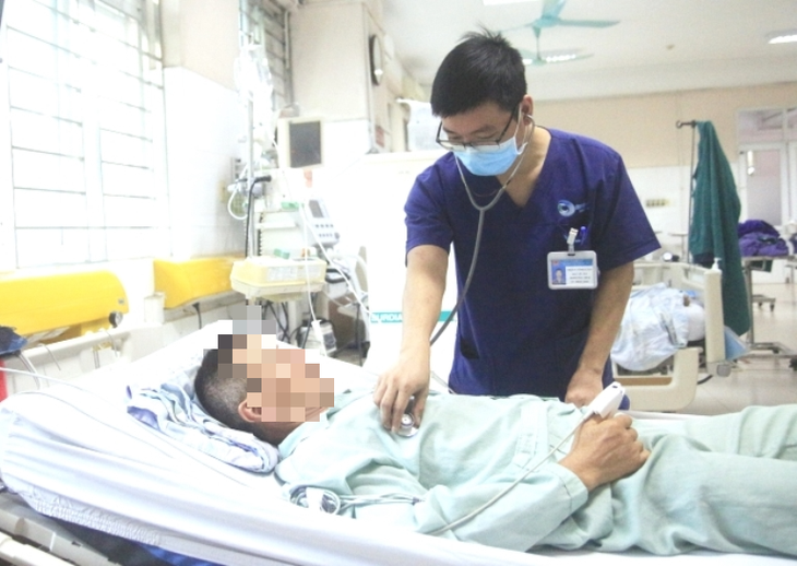 Ăn canh củ ấu tàu, người đàn ông 65 tuổi bị ngộ độc suýt mất mạng - Ảnh 1. Ăn canh củ ấu tàu, người đàn ông 65 tuổi bị ngộ độc suýt mất mạng - Ảnh 1.