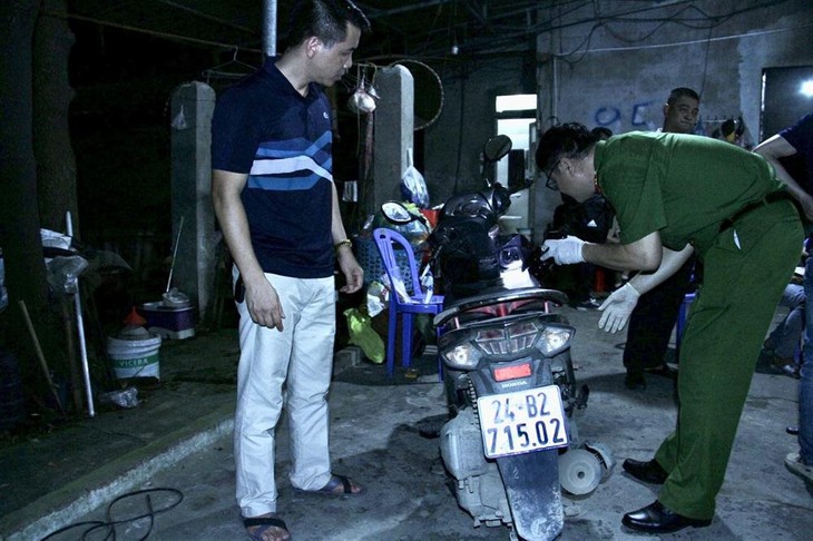 Nghi phạm dùng búa cướp tiệm vàng là công nhân hóa chất - Ảnh 4.