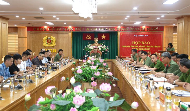 Bộ Công an thông tin về nhóm 'Năng lượng gốc' tự xưng chữa bách bệnh - Ảnh 1. Bộ Công an thông tin về nhóm 'Năng lượng gốc' tự xưng chữa bách bệnh - Ảnh 1.