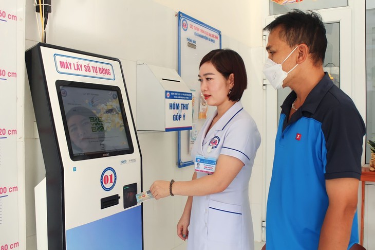 Bệnh viện YHCT Nghệ An tiến tới hiện đại, chuyên nghiệp, văn minh và thân thiện - Ảnh 2. Bệnh viện YHCT Nghệ An tiến tới hiện đại, chuyên nghiệp, văn minh và thân thiện - Ảnh 2.