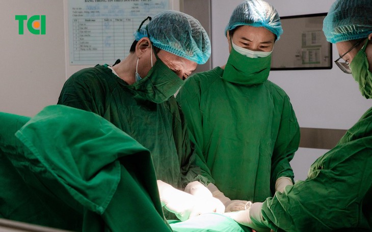 Kỳ tích: Bảo toàn thiên chức làm mẹ sau phẫu thuật khối u xơ nặng 1,5kg