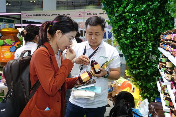 SpringLeaf ra mắt người tiêu dùng tại Triển lãm sản phẩm và dịch vụ cho mẹ bầu, mẹ và trẻ em - Ảnh 2.
