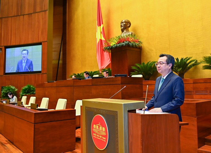 Dự án Luật Nhà ở (sửa đổi): Hoàn thiện quy định để đưa người dân khỏi chung cư cũ, có nguy cơ đổ sập - Ảnh 1. Dự án Luật Nhà ở (sửa đổi): Hoàn thiện quy định để đưa người dân khỏi chung cư cũ, có nguy cơ đổ sập - Ảnh 1.