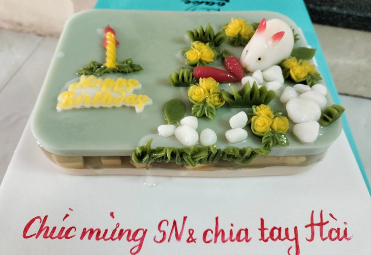 Sinh nhật đặc biệt của một bệnh nhi - Ảnh 2.