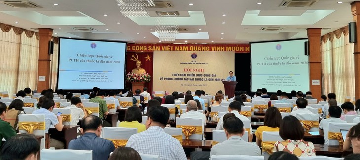 Ngăn ngừa sử dụng thuốc lá điện tử, thuốc lá nung nóng trong thanh thiếu niên là ưu tiên hàng đầu - Ảnh 2.
