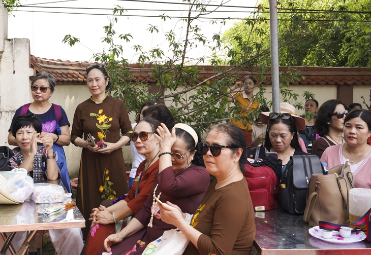 Điều xưa nay hiếm thấy ở một chuyến đi thiện nguyện đến Bắc Giang! - Ảnh 3. Điều xưa nay hiếm thấy ở một chuyến đi thiện nguyện đến Bắc Giang! - Ảnh 3.