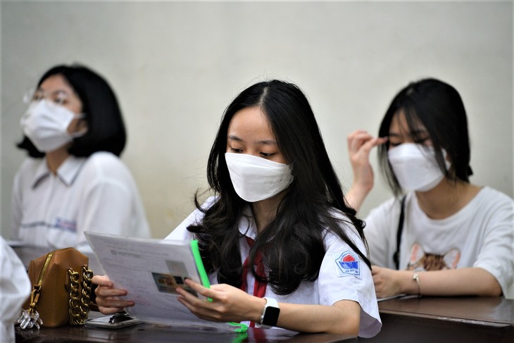 Thí sinh cần lưu ý gì khi đi làm thủ tục dự thi tuyển sinh vào lớp 10? - Ảnh 2.