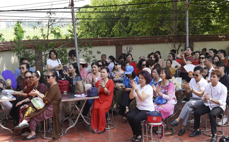 Điều xưa nay hiếm thấy ở một chuyến đi thiện nguyện đến Bắc Giang! - Ảnh 4. Điều xưa nay hiếm thấy ở một chuyến đi thiện nguyện đến Bắc Giang! - Ảnh 4.