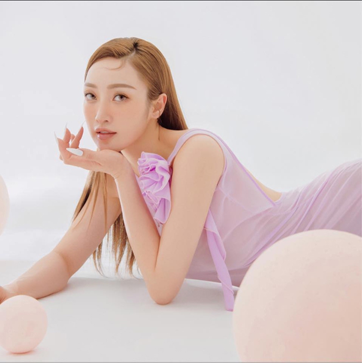 Vợ Chi Bảo 'lột xác' như thời con gái sau sinh nhờ một bí kíp ăn uống giúp giảm ngoạn mục 18kg - Ảnh 9. Vợ Chi Bảo 'lột xác' như thời con gái sau sinh nhờ một bí kíp ăn uống giúp giảm ngoạn mục 18kg - Ảnh 9.