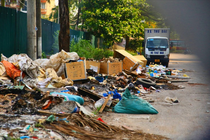 Hà Nội: Rác thải 'bủa vây' Cụm Công nghiệp Lai Xá - Ảnh 5. Hà Nội: Rác thải 'bủa vây' Cụm Công nghiệp Lai Xá - Ảnh 5.