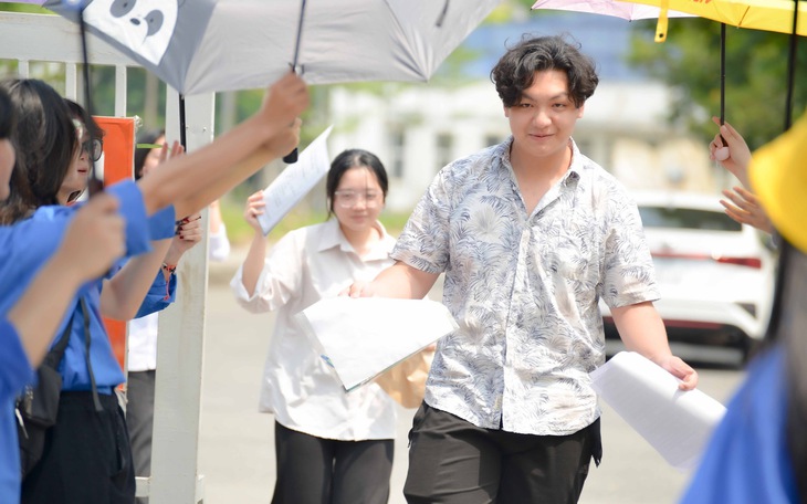 Hà Nội chính thức công bố điểm chuẩn vào lớp 10 chuyên năm học 2023-2024