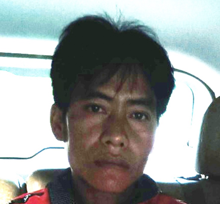 Bắt đối tượng ngụy trang 2 bánh heroin trong chân máy nghiền sắn - Ảnh 3. Bắt đối tượng ngụy trang 2 bánh heroin trong chân máy nghiền sắn - Ảnh 3.