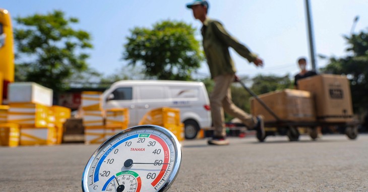 Sau đợt nắng nóng dài nhất năm, sang đầu tháng 8 nắng nóng mới trở lại - Ảnh 2.