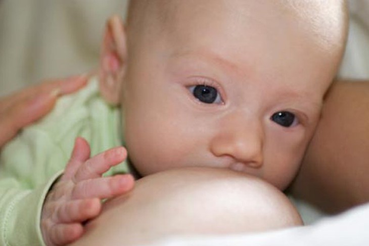 Sữa mẹ là nguồn dinh dưỡng đầy đủ tốt nhất cho trẻ nhỏ - Ảnh 3. Sữa mẹ là nguồn dinh dưỡng đầy đủ tốt nhất cho trẻ nhỏ - Ảnh 3.