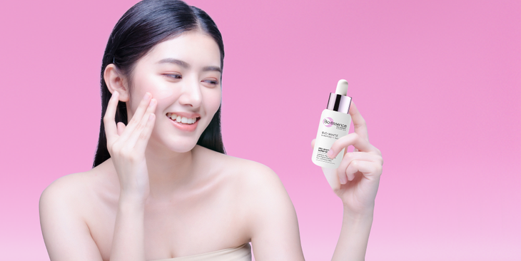 “Đánh bại” đốm nâu và tàn nhang với chu trình 4 bước dưỡng da đơn giản - Ảnh 2.