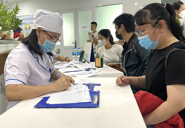 Mức sinh con của phụ nữ ở TP.HCM rất thấp - Ảnh 2.