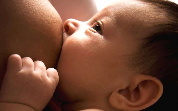 Hướng dẫn nuôi con bằng sữa mẹ hoàn toàn