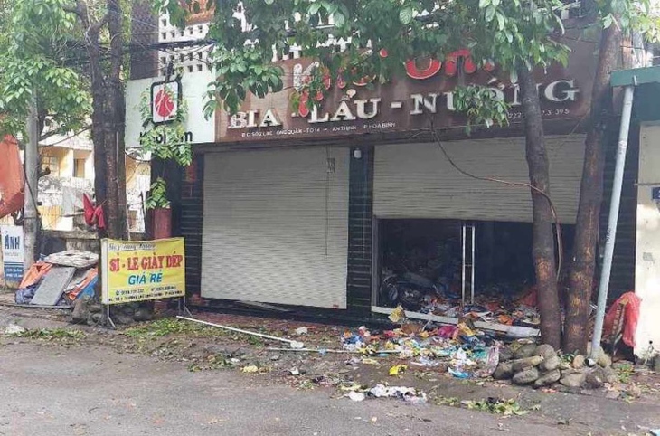 Vụ cháy nhà khiến 2 cháu bé tử vong: Người bố không qua khỏi - Ảnh 2.