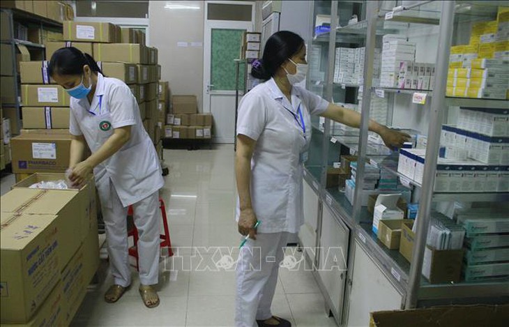 'Cởi trói' cho bệnh viện - Ảnh 1.