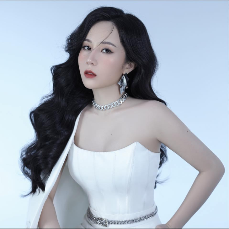 Nữ doanh nhân Lê Dương Bích Ngà - "Hãy sống là chính mình, bình thường nhưng không tầm thường" - Ảnh 3.