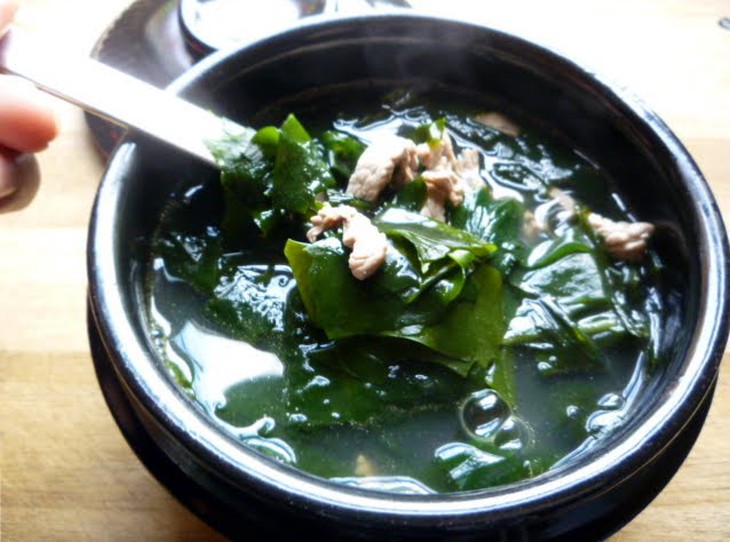 Cách nấu canh rong biển thanh mát, giàu dinh dưỡng cho ngày hè - Ảnh 4. Cách nấu canh rong biển thanh mát, giàu dinh dưỡng cho ngày hè - Ảnh 4.