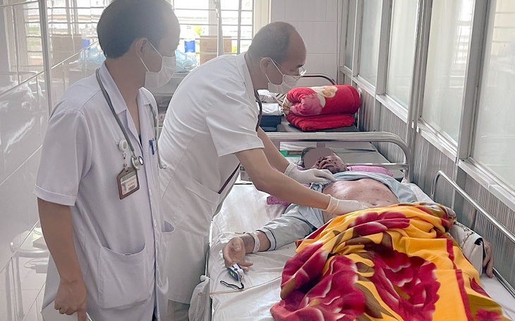 Nhiều ca thủy đậu nặng nhập viện, 2 người tử vong