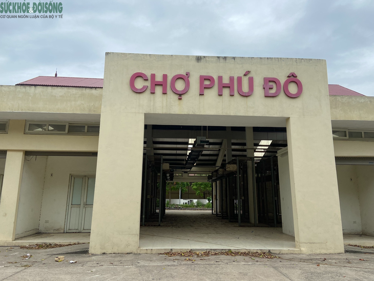 Cận cảnh chợ dân sinh Phú Đô 18 tỷ đồng bỏ hoang sau 6 năm xây dựng - Ảnh 1.