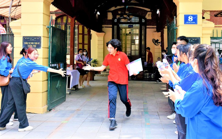 Sĩ tử cần làm gì sau khi biết điểm thi tốt nghiệp THPT 2023?