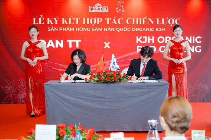 Lễ ra mắt và ký kết hợp tác sản phẩm hồng sâm tại Việt Nam - Ảnh 1. Lễ ra mắt và ký kết hợp tác sản phẩm hồng sâm tại Việt Nam - Ảnh 1.