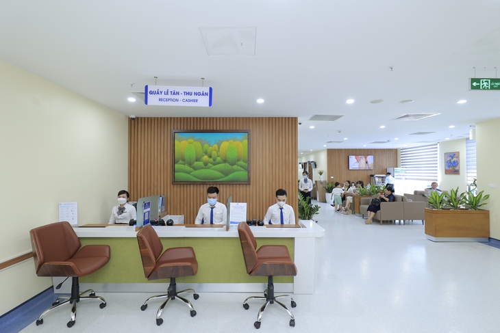 BVĐK Tâm Anh 2 năm liên tiếp thuộc top 10 bệnh viện tốt nhất TP.HCM - Ảnh 1.