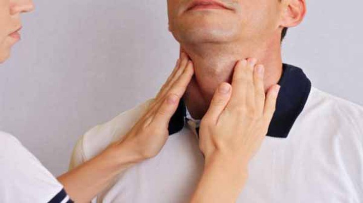 Bệnh tuyến giáp gây hiếm muộn ở phụ nữ- Ảnh 2.