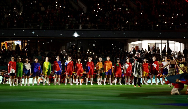 Xúc động với hình ảnh Việt Nam trong lễ khai mạc World Cup nữ 2023 - Ảnh 6.