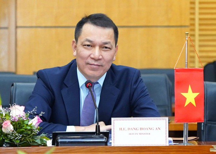 Điều động, bổ nhiệm Thứ trưởng Bộ Công thương làm Chủ tịch EVN - Ảnh 1. Điều động, bổ nhiệm Thứ trưởng Bộ Công thương làm Chủ tịch EVN - Ảnh 1.