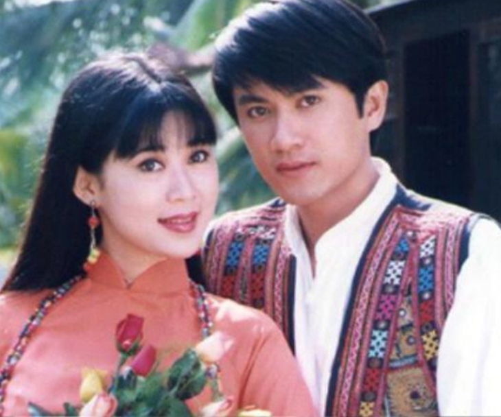 Tài tử thập niên gốc Đà Lạt: Giã từ sự nghiệp sang Pháp để chăm mẹ già, về nước vướng tin đồn yêu vợ tỷ phú - Ảnh 2. Tài tử thập niên gốc Đà Lạt: Giã từ sự nghiệp sang Pháp để chăm mẹ già, về nước vướng tin đồn yêu vợ tỷ phú - Ảnh 2.
