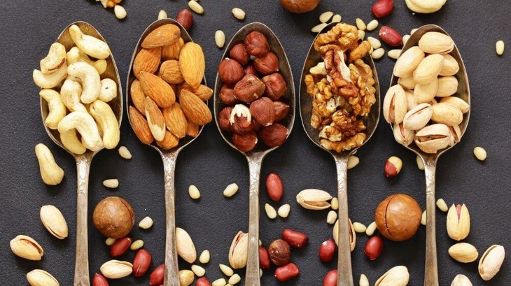5 lý do nên ăn các loại hạt để giúp giảm cân - Ảnh 1. 5 lý do nên ăn các loại hạt để giúp giảm cân - Ảnh 1.