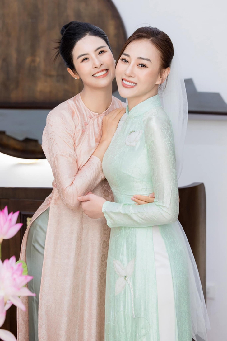 Đi thử áo dài ăn hỏi cùng con dâu, mẹ Shark Bình khen Phương Oanh hết lời - Ảnh 3.