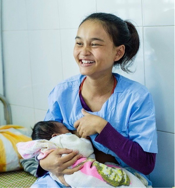 Những thực phẩm cho bà mẹ sau sinh nuôi con bú dễ kiếm - Ảnh 2.