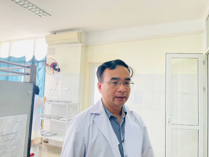 Ăn thịt bò tái, cô gái 25 tuổi phát hiện “vật thể lạ” dài 6m trong cơ thể - Ảnh 3. Ăn thịt bò tái, cô gái 25 tuổi phát hiện “vật thể lạ” dài 6m trong cơ thể - Ảnh 3.