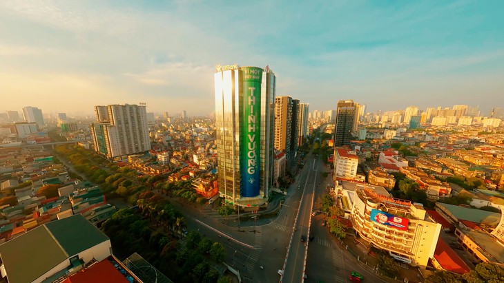 VPBank dành tặng 25 tỷ đồng với hàng triệu quà tặng giá trị từ chương trình “Hành trình khám phá thịnh vượng” mừng sinh nhật 30 năm - Ảnh 2.