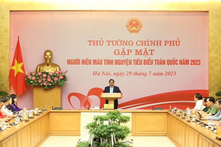 Bộ trưởng Bộ Y tế: Tạo điều kiện về cơ chế, chính sách đối với hiến máu tình nguyện nhằm đủ máu cho cấp cứu, điều trị - Ảnh 1. Bộ trưởng Bộ Y tế: Tạo điều kiện về cơ chế, chính sách đối với hiến máu tình nguyện nhằm đủ máu cho cấp cứu, điều trị - Ảnh 1.