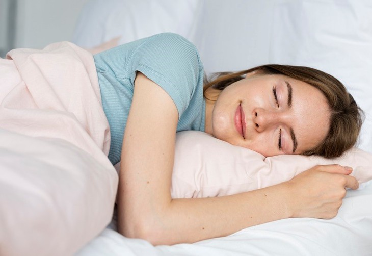Thay đổi lối sống để ngăn ngừa da lão hóa sớm - Ảnh 1. Thay đổi lối sống để ngăn ngừa da lão hóa sớm - Ảnh 1.