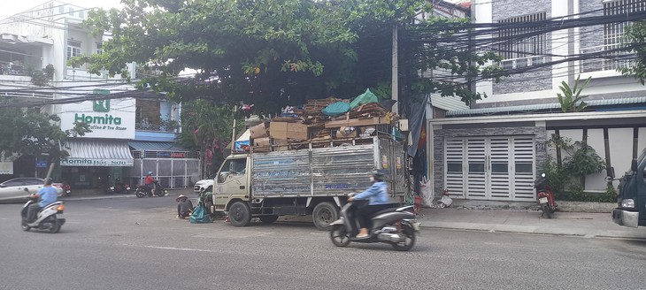 Ẩn họa từ các cơ sở thu mua phế liệu giữa khu dân cư - Ảnh 12.