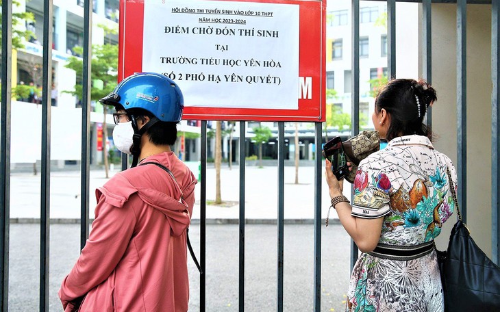 32.000 thí sinh trượt lớp 10 công lập: Cha mẹ nên bình tĩnh và thấu hiểu con mình