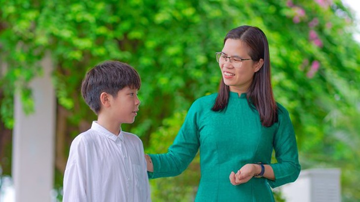 Chuyên gia tiết lộ bí quyết giúp trẻ “cai nghiện” máy tính, tivi - Ảnh 2.
