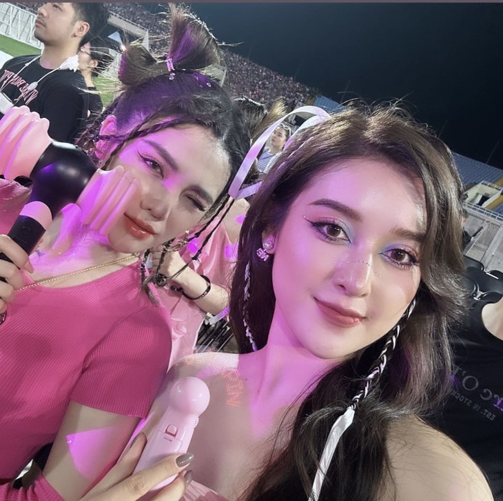 Dàn sao Việt 'đổ bộ' đi xem concert BlackPink ngày thứ hai t - Ảnh 4.