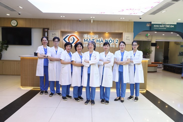 Mang "Mắt Sáng 2023" đến với bệnh nhân nghèo - Ảnh 1.