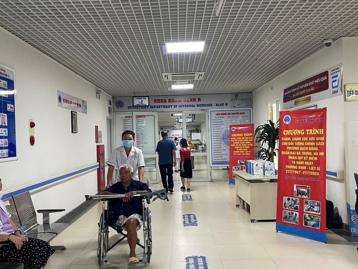 Hơn 200 đối tượng chính sách được tư vấn, khám sức khỏe miễn phí - Ảnh 3.