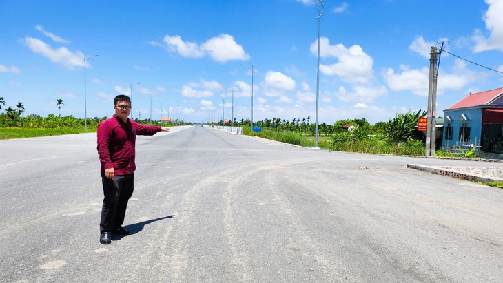 Diễn biến mới vụ ca nương nhí Đặng Tú Thanh tử nạn - Ảnh 1. Diễn biến mới vụ ca nương nhí Đặng Tú Thanh tử nạn - Ảnh 1.
